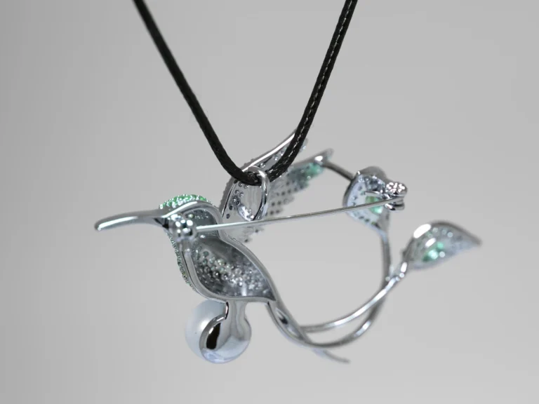 humming-necklace-back