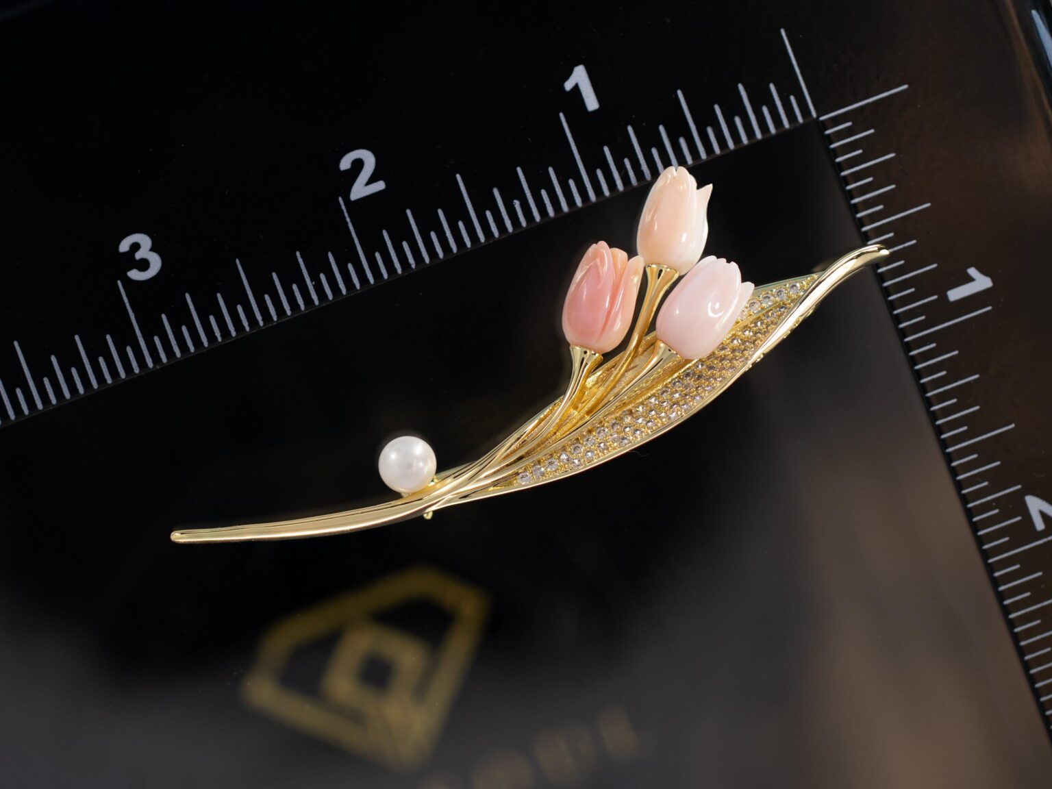 conch-shell-tulips-brooch03