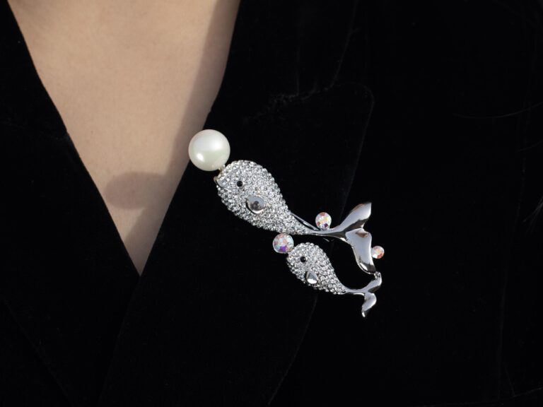 dolphin-brooch-mother-child086
