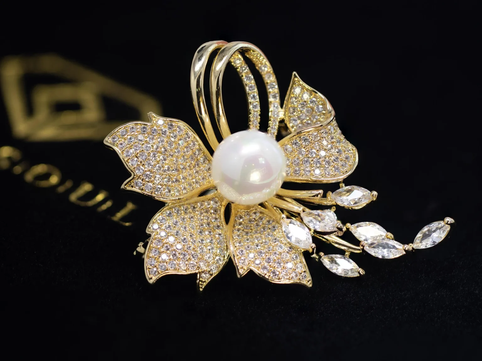 pave-crystal-flower-pin04