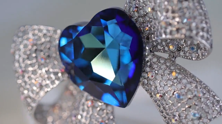 vid-thumb-ocean-heart-brooch